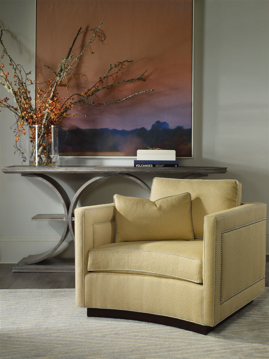 9334S
Strathmore Console