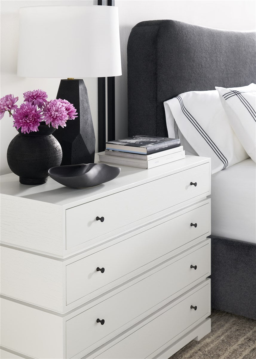 7055N
Emmi Nightstand